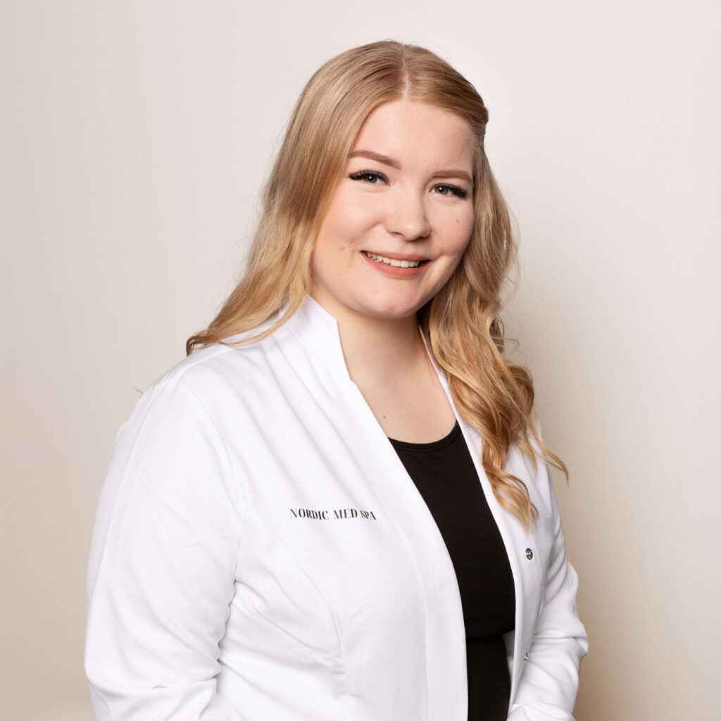 esteettinen sairaanhoitaja Henna Lipponen